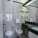 Hotel Venca' *